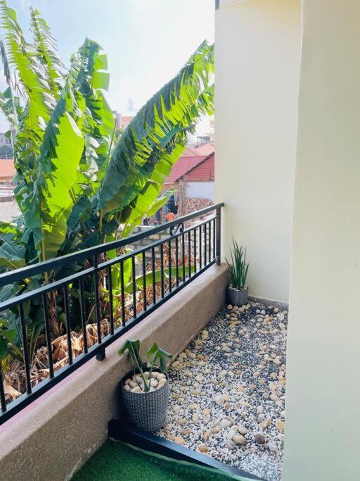 Renex Homes Namugongo Bagian luar foto