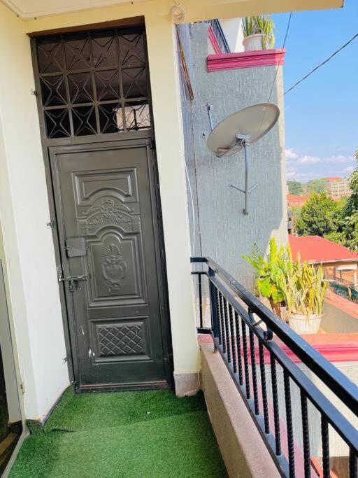 Renex Homes Namugongo Bagian luar foto